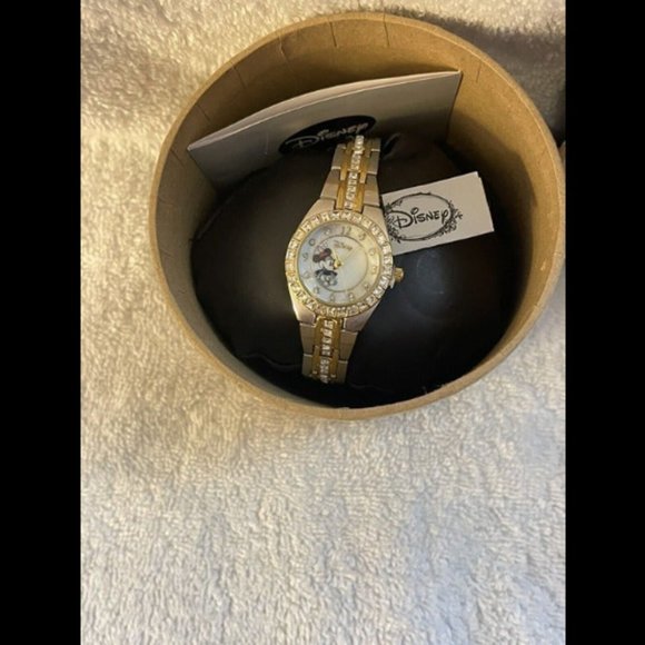 Disney Mickey Mouse Collectible Bracelet Watch With Beautiful Crystals NIB - Picture 6 of 7